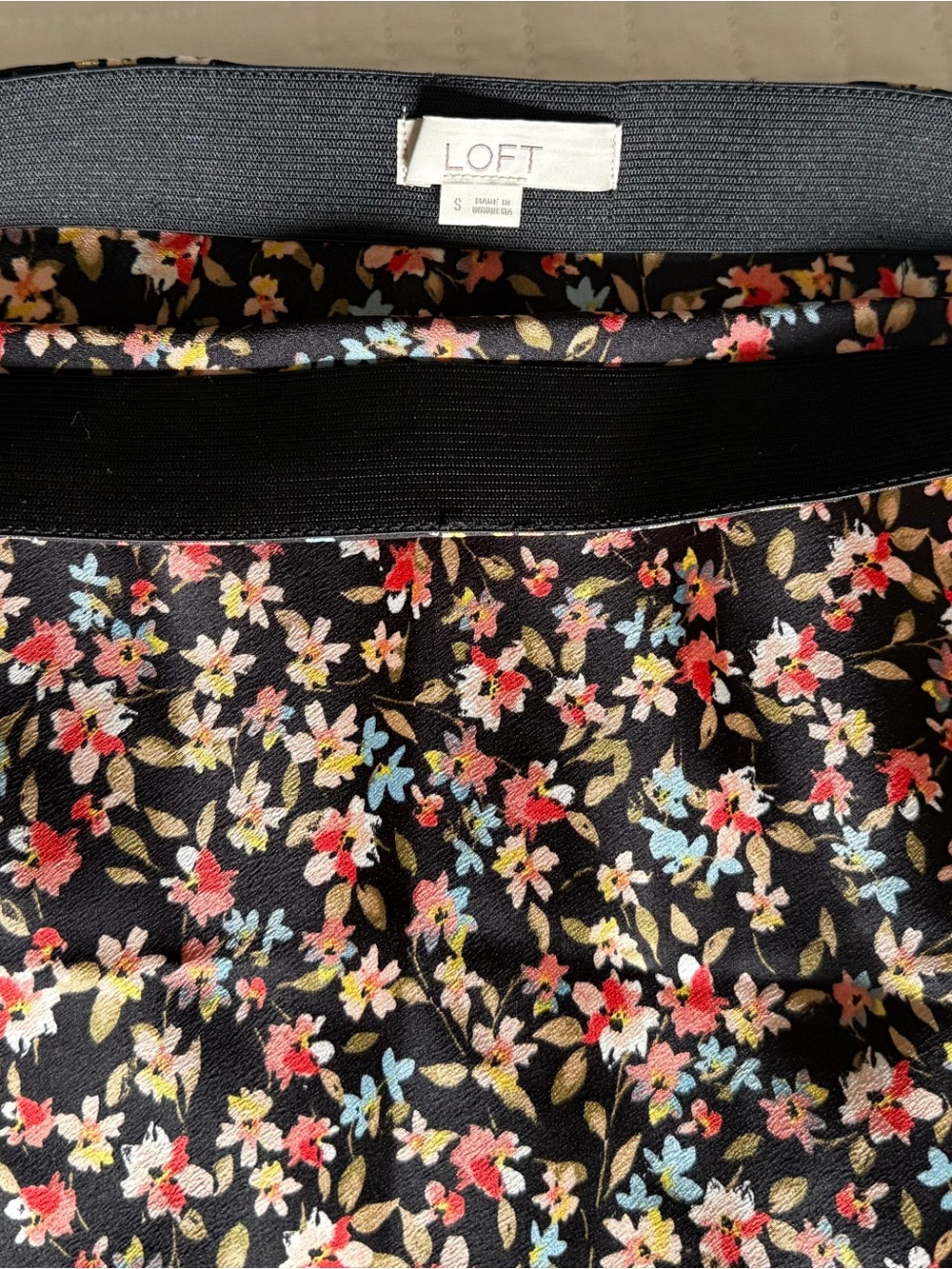 LOFT Floral Satin Midi Skirt | Small | Elastic Waist - Picture 5 of 8
